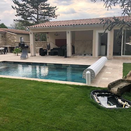 Au Milieu Des Piboules De Provence. Villa LʼIsle-sur-la-Sorgue Eksteriør billede